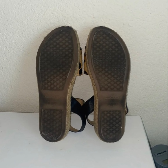 Aerosoles Cheetah Print Sandals - Picture 6 of 6